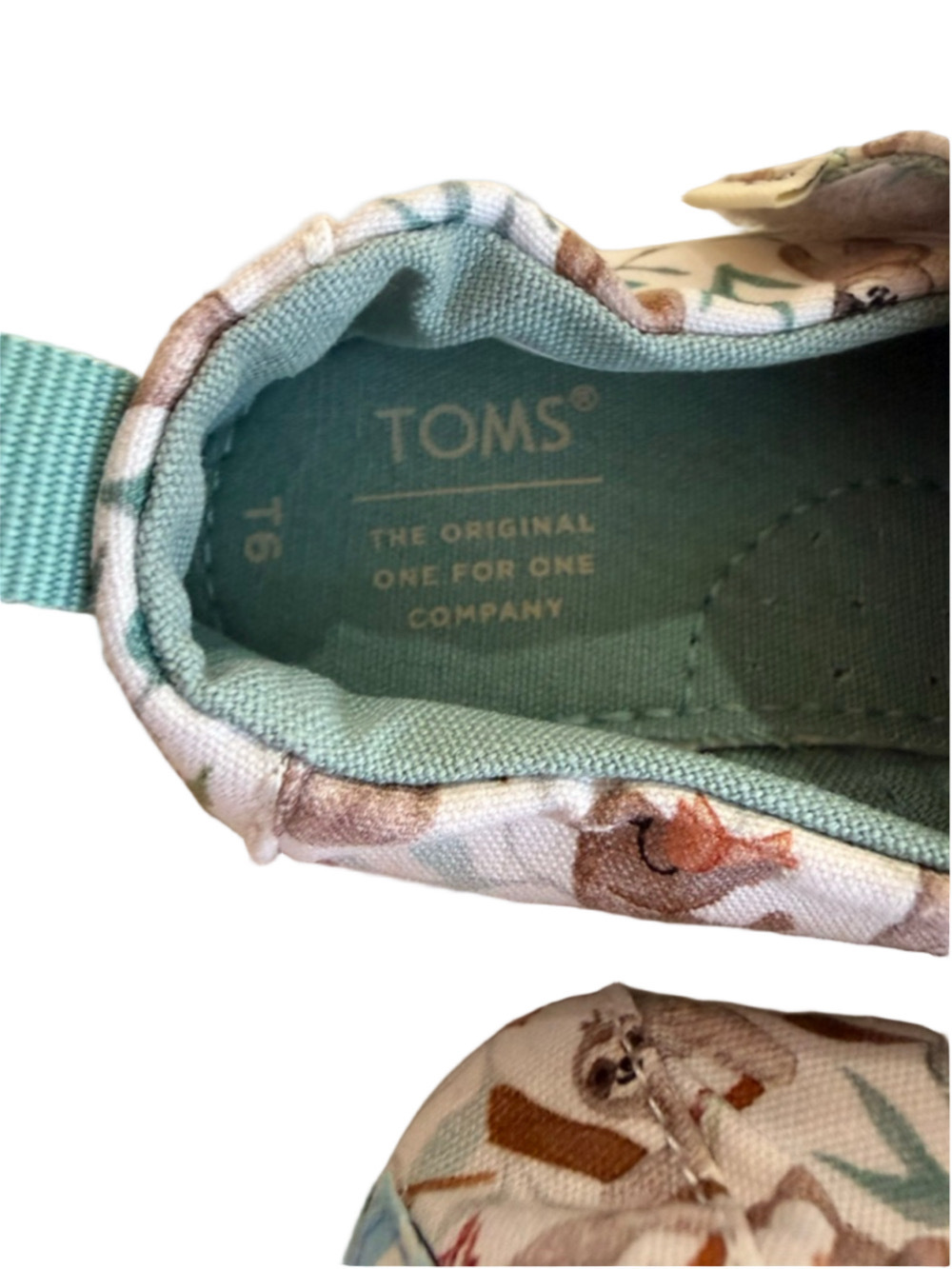 Baby TOMS Sloth Print Canvas Slip-On Shoes White Brown Size 6 - Picture 7 of 8